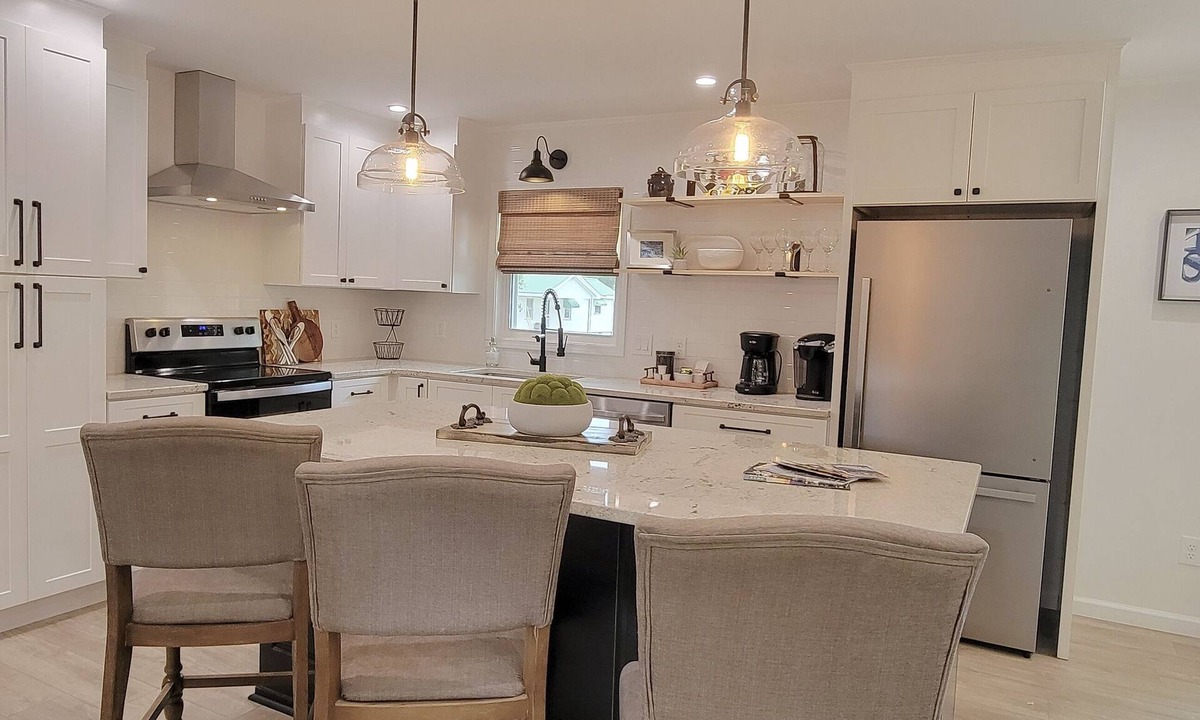 Flowery Branch House | Private Retreat - Close to Lake Lanier and Road Atlanta