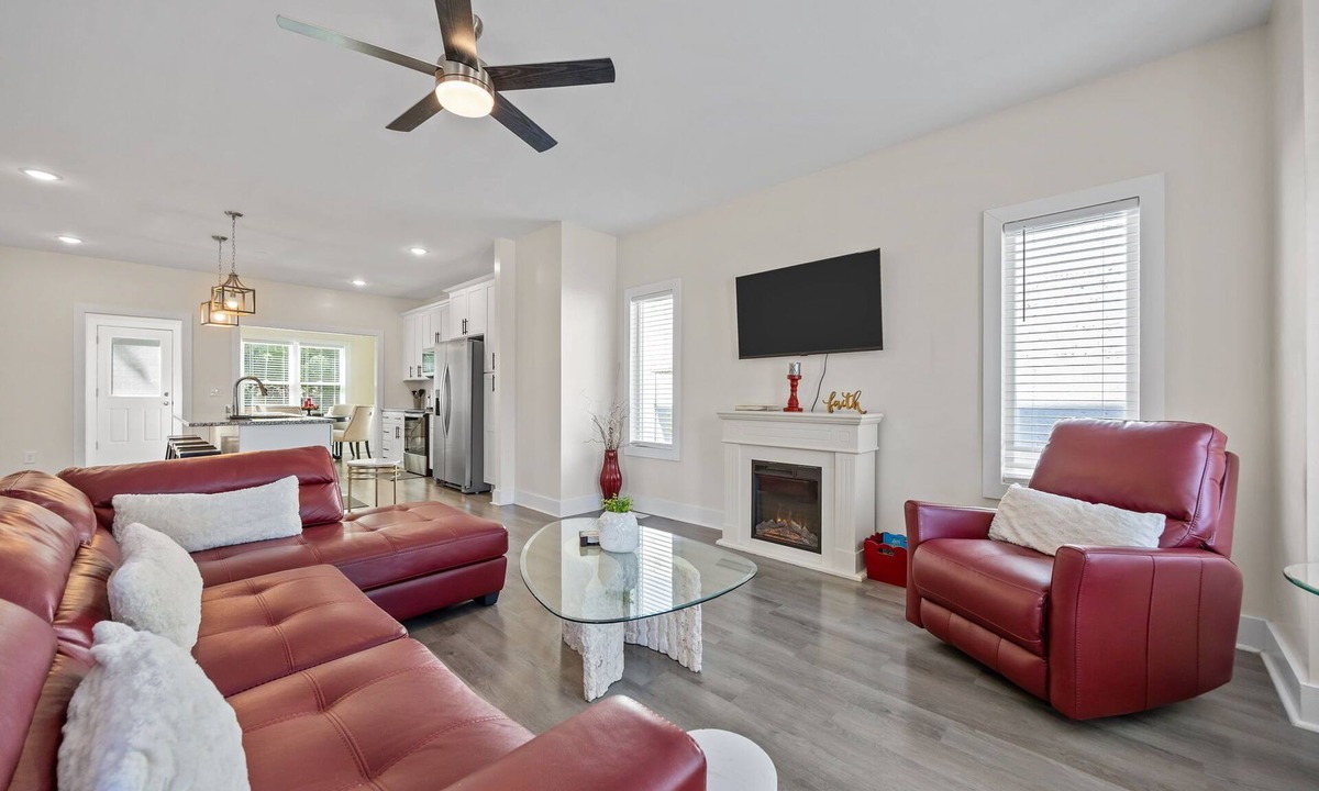 Downtown House | Quaint 3-bedroom retreat in vibrant Raleigh!