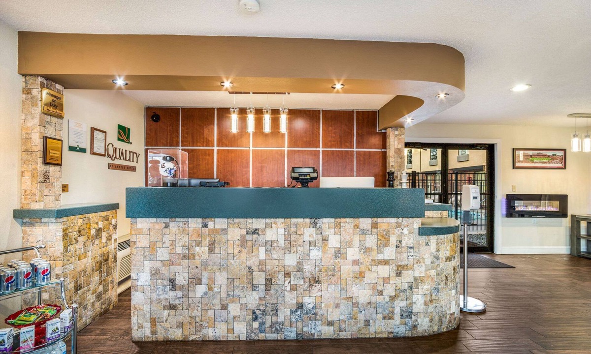 West Columbia Hotel | Quality Inn Columbia Airport