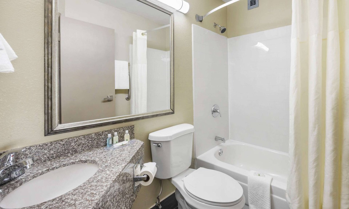 Jackson Hotel | Quality Inn Jackson Northwest
