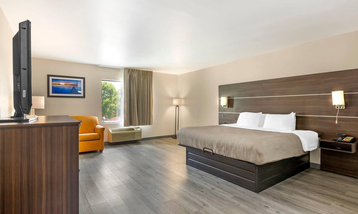 Orangeburg Hotel | Quality Inn & Suites Orangeburg