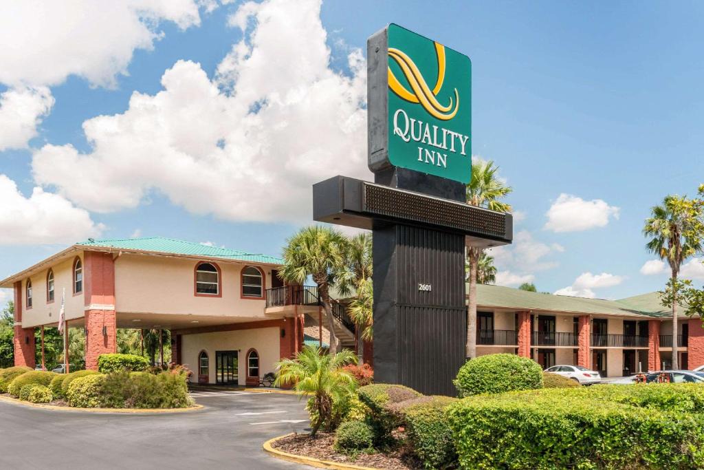 Orlando Hotel | Quality Inn & Suites Orlando Airport