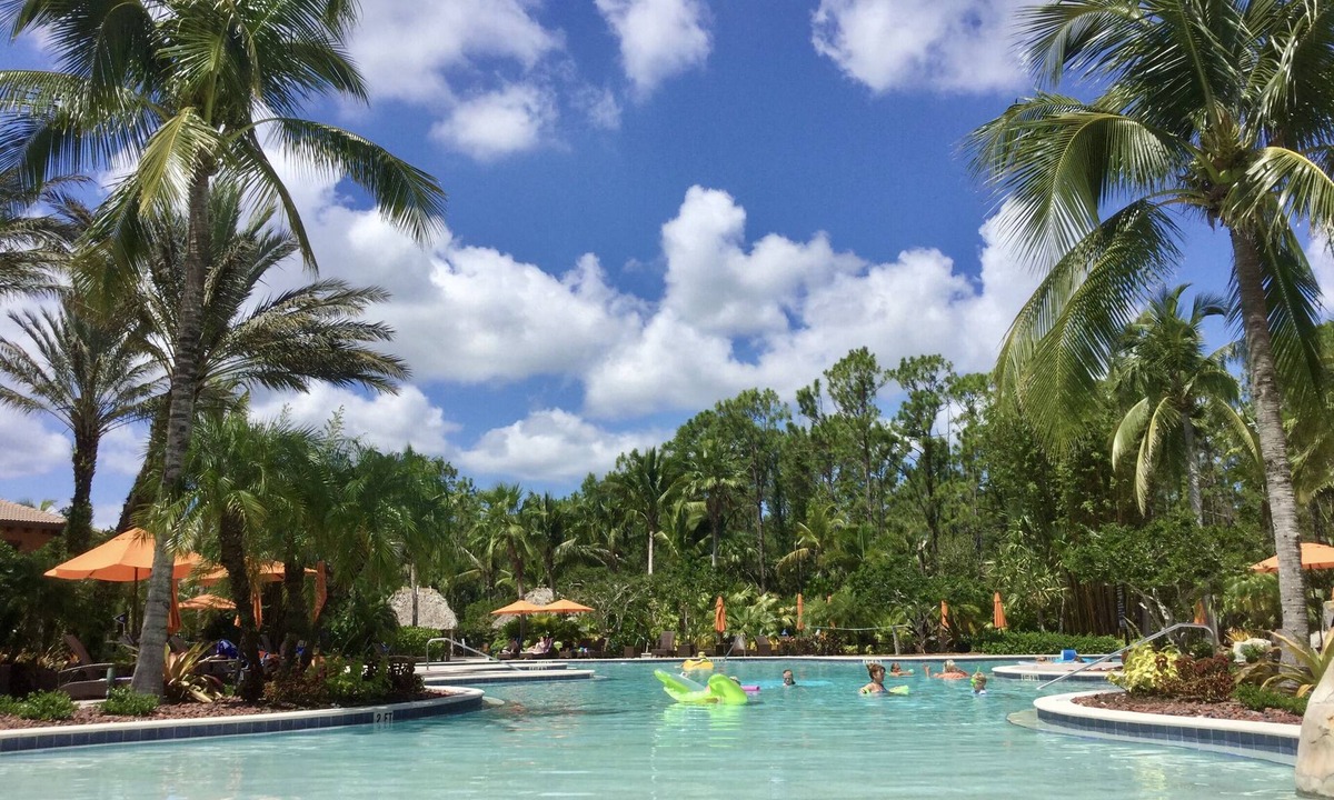 Ole Villa | Quiet family-sized house in stunning Ole at Lely Resort Naples