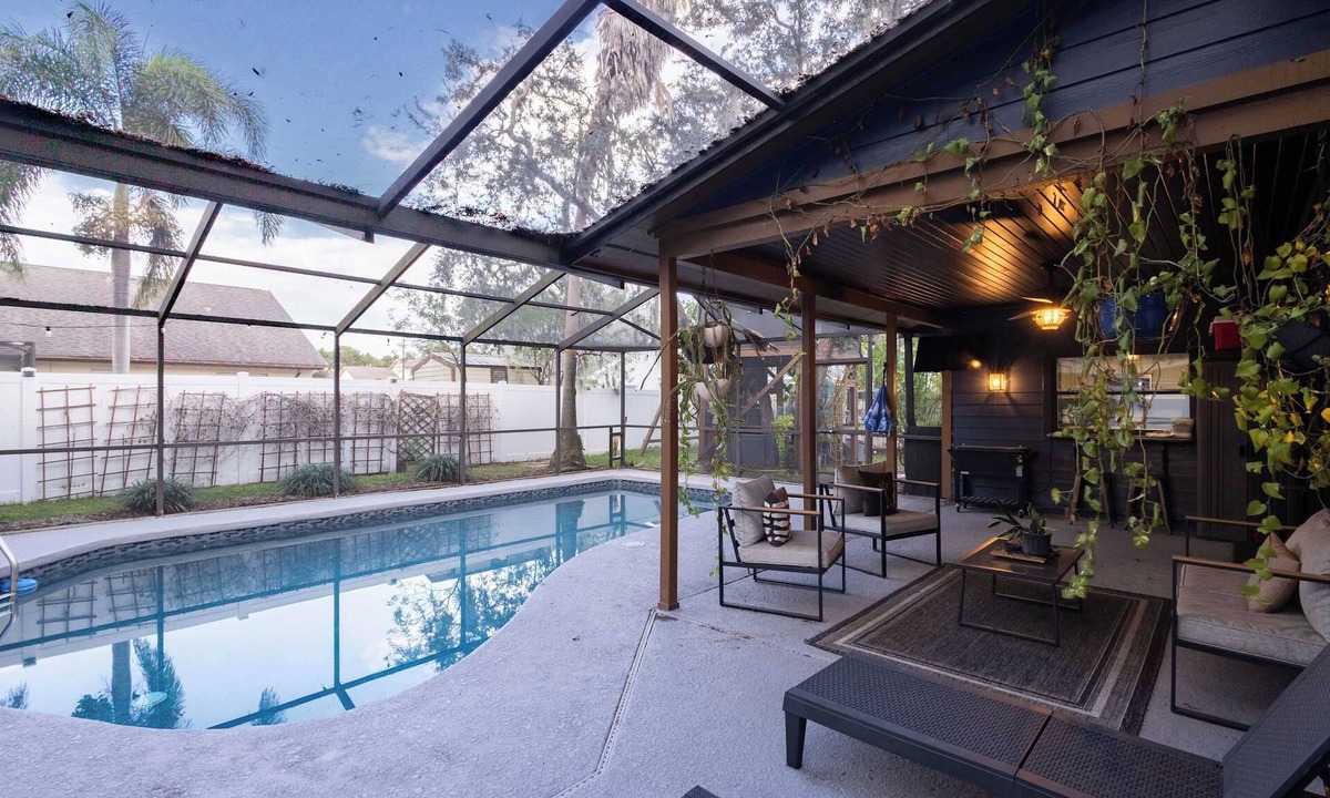 Bloomingdale House | Raven N Bear Estates | Brandon/Valrico