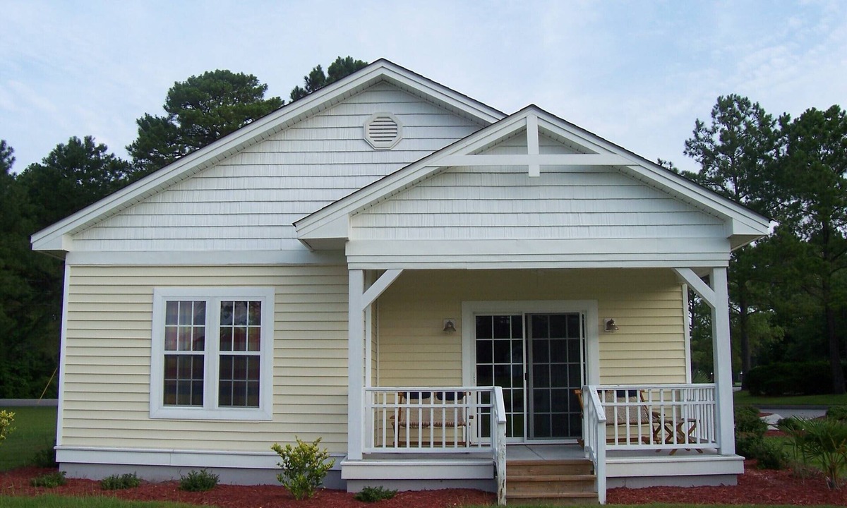 Fairfield Harbour House | Recreation usage included with rental. Special discount for monthly stays!