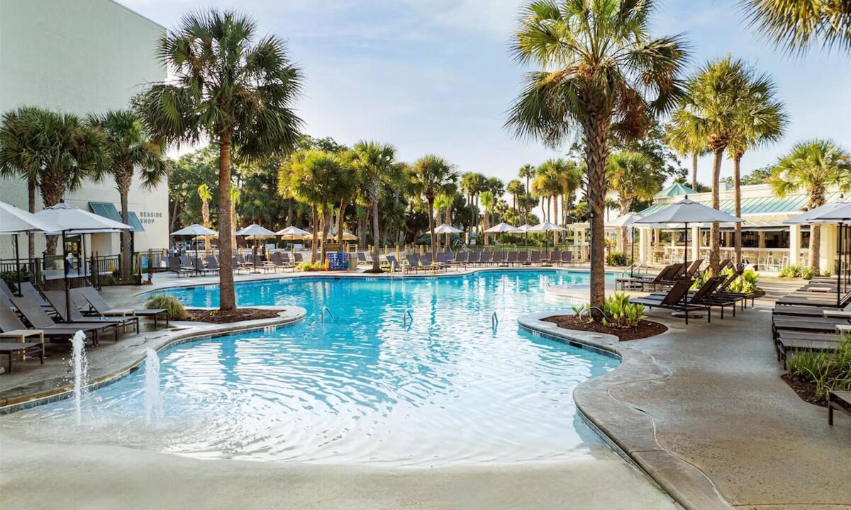 Shipyard Plantation Hotel | Relaxing Retreat! Garden View Unit w/Balcony! Pools & Spa, Kids Club, Sports Ct