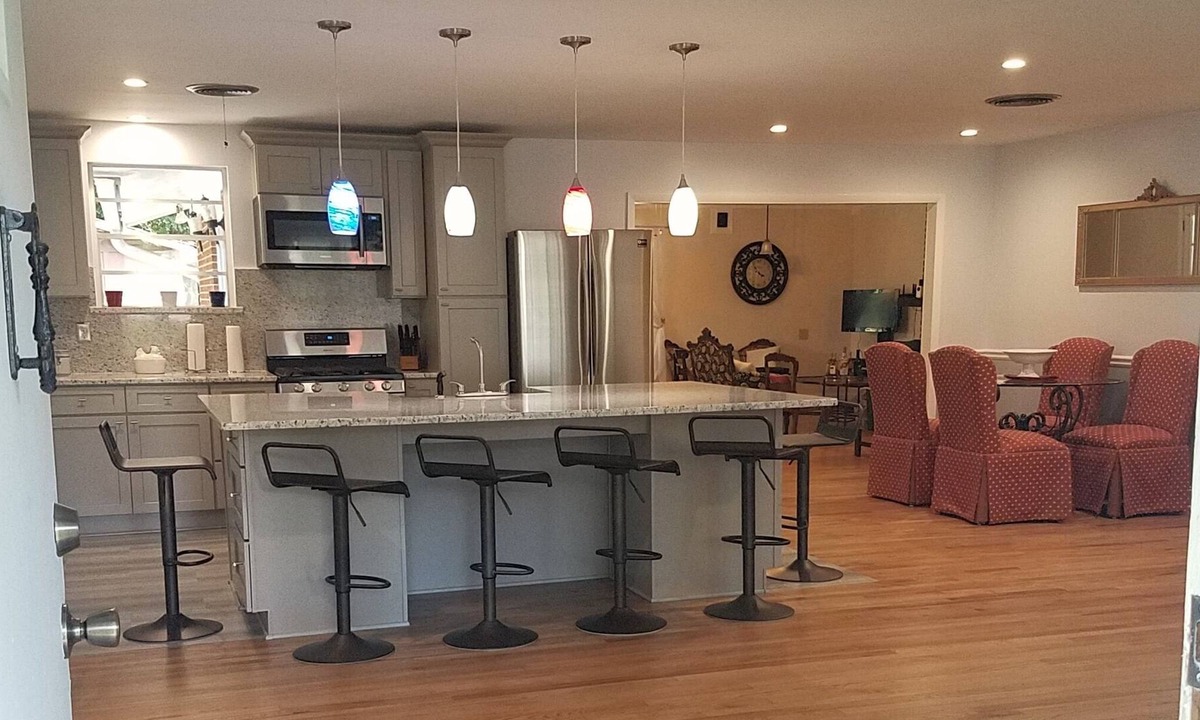 Gracewood House | Remodeled & Fully Furnished Home South/East side Augusta near interstate 520