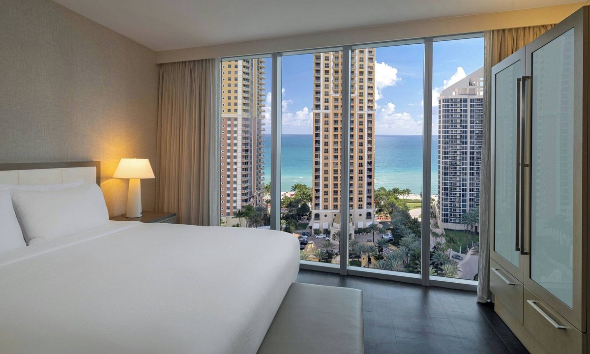 Sunny Isles Beach Hotel | Residence Inn by Marriott Miami Sunny Isles Beach