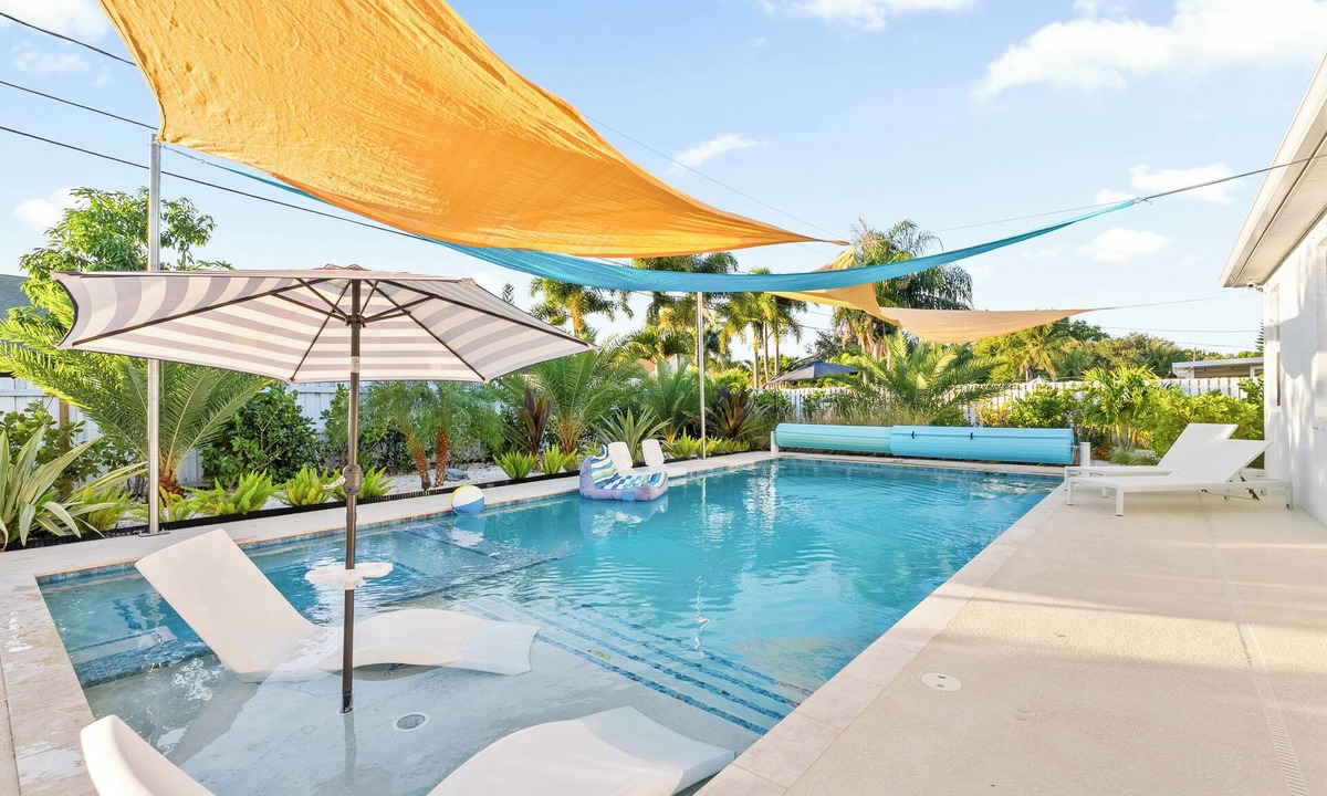 Port Saint Lucie House | Resort-Style Modern Retreat Pet Friendly
