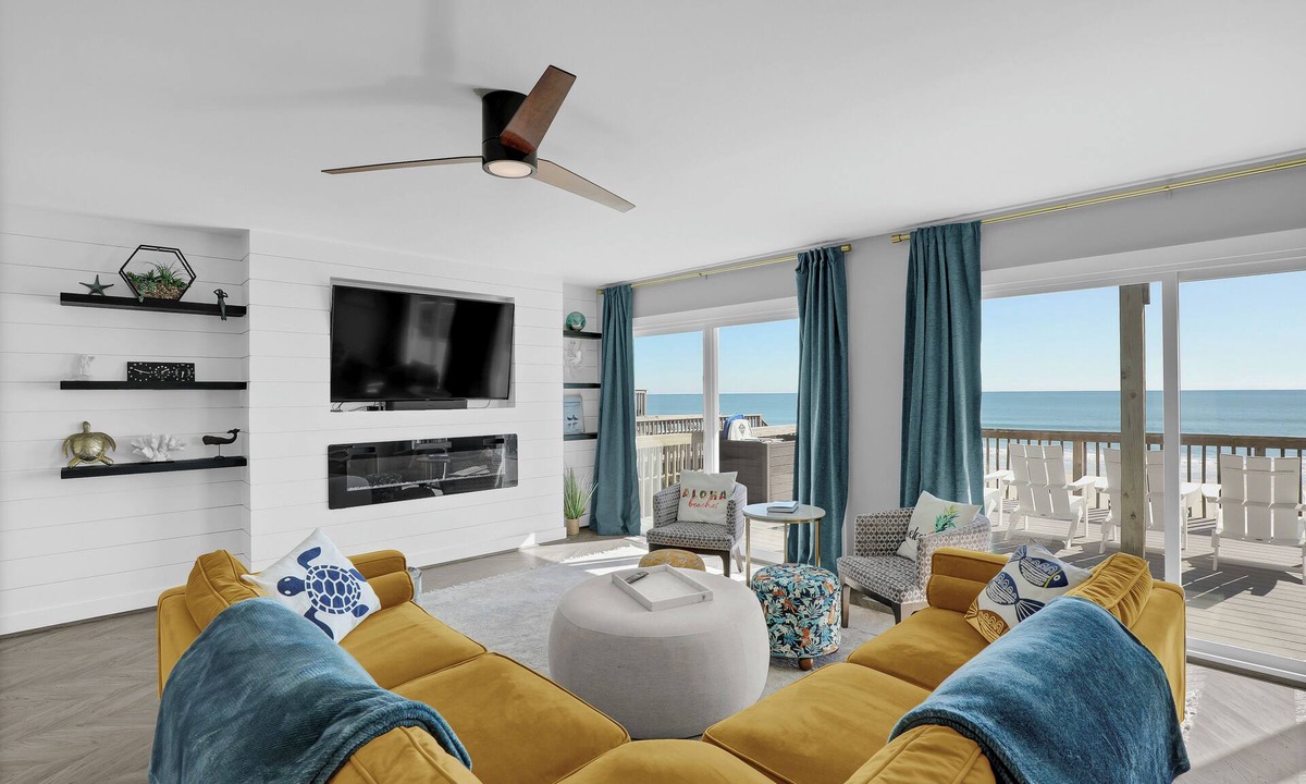 North Topsail Beach House | Resting Beach Face: Luxury Modern Dog-Friendly Oceanfront House - 3bd 2.5ba
