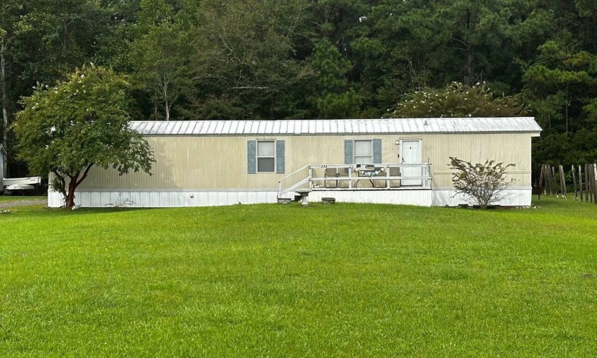 Gloucester House | Revival Retreat! A private and spacious 2 - bedroom home in charming Gloucester