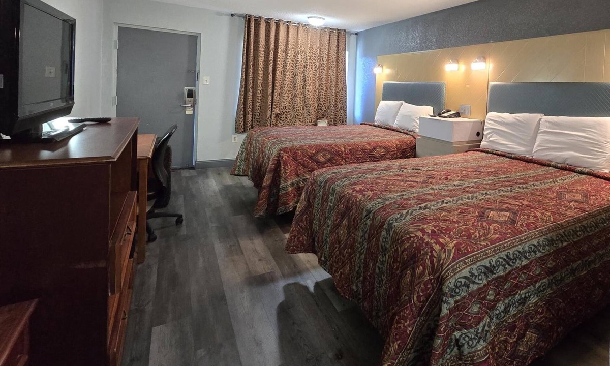 North Chesterfield Hotel | Richmond Room w/Free Onsite Parking! | Near Virginia Museum of Fine Arts