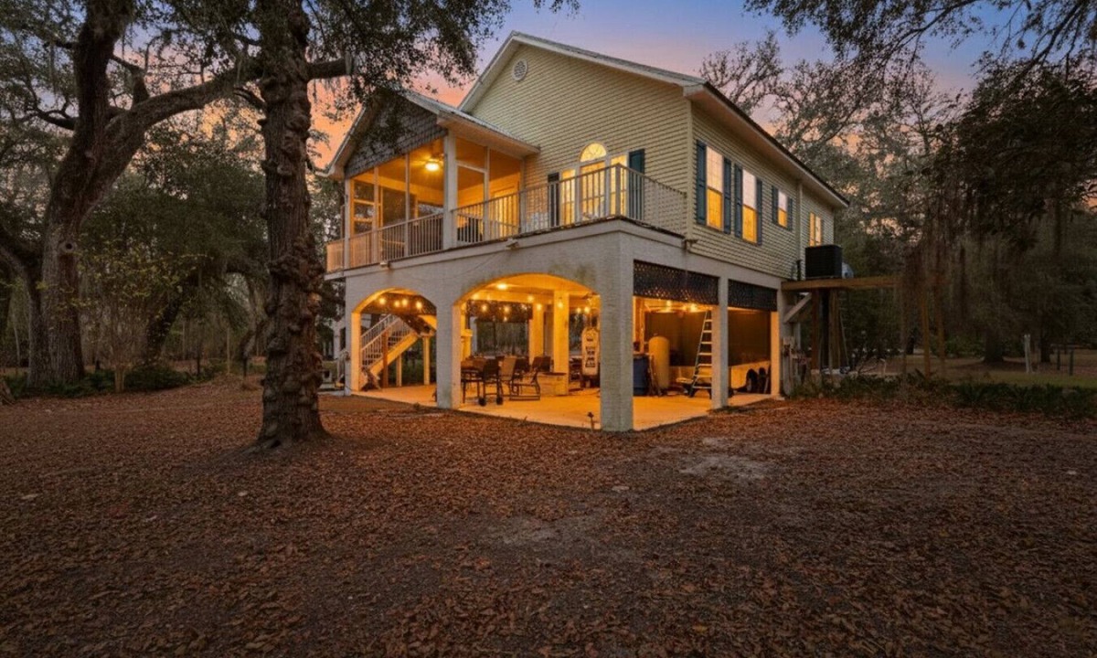 Bell House | River Bend Cottage on the Suwannee River