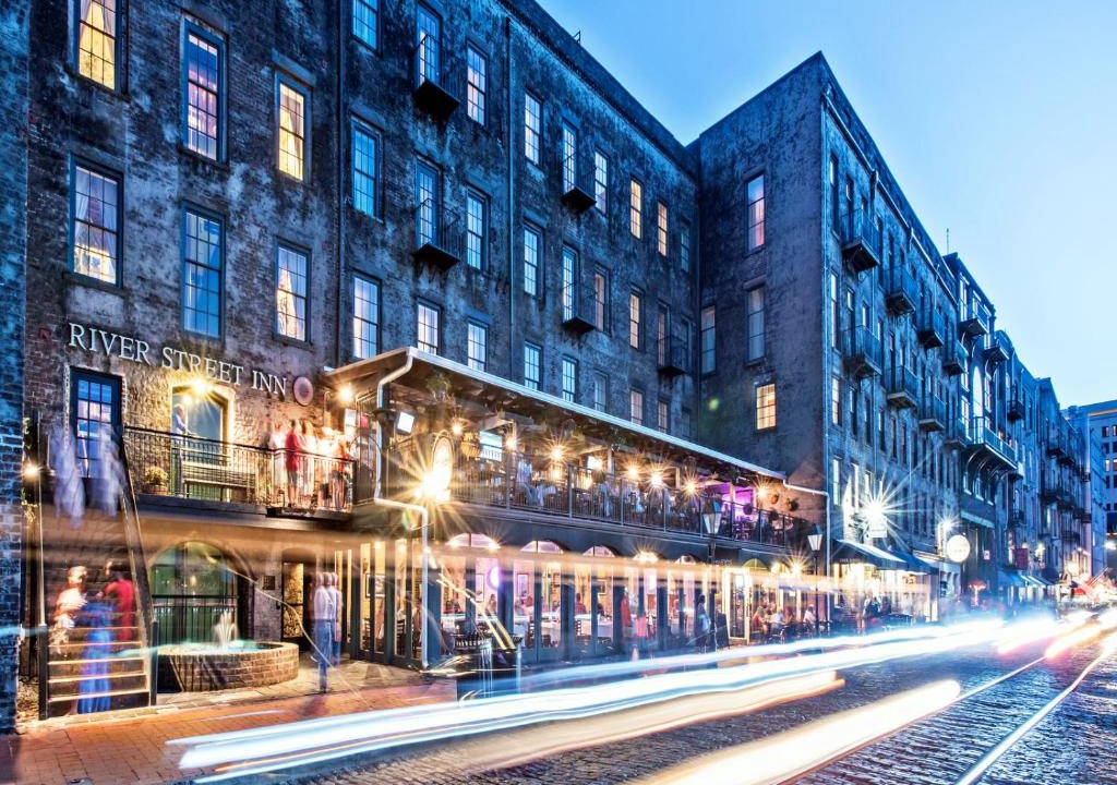 Historic District - North Hotel | River Street Inn