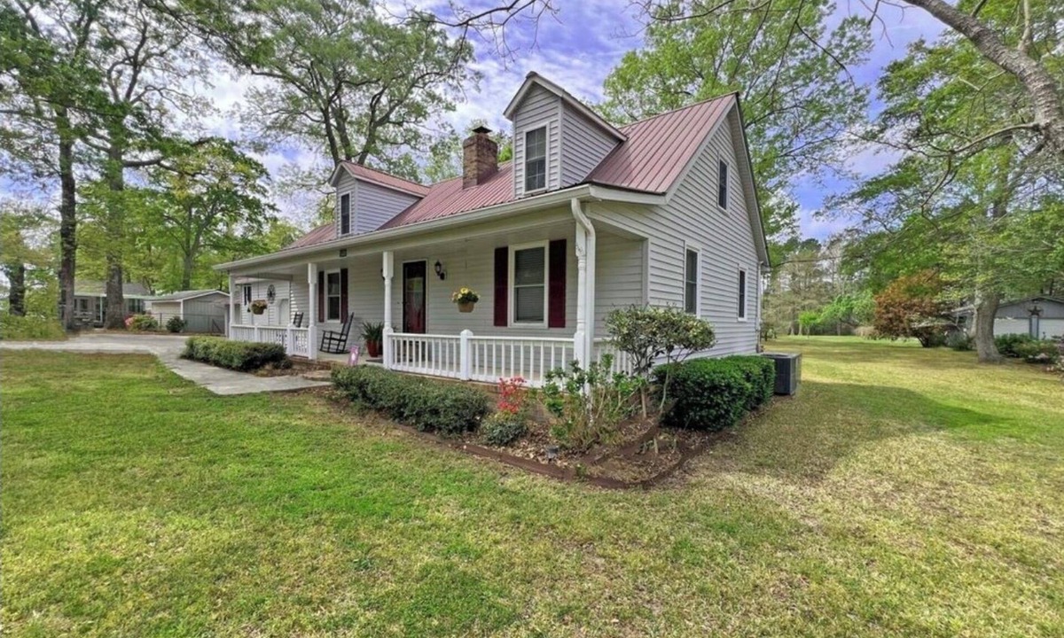 Eutawville House | Rocks Pond Retreat- Waterfront, Private Boat Launch, Dock