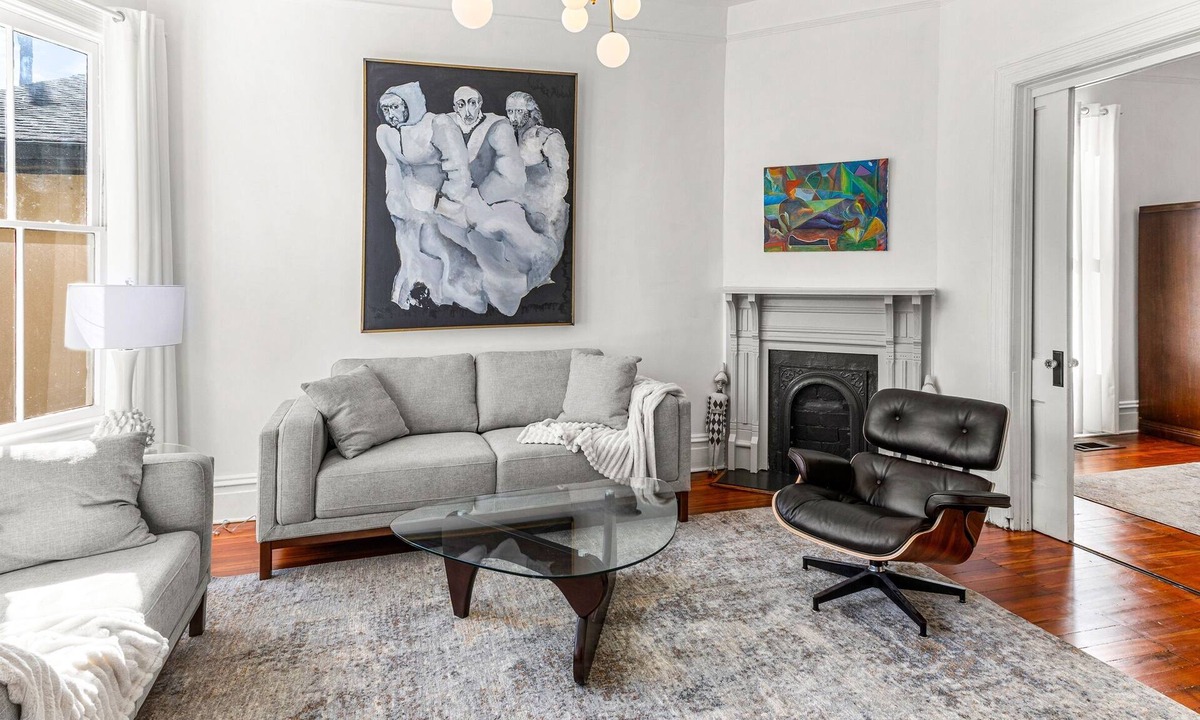 Thomas Square Apartment | Romantic 1BR Walk to Forsyth and SCAD Retreat