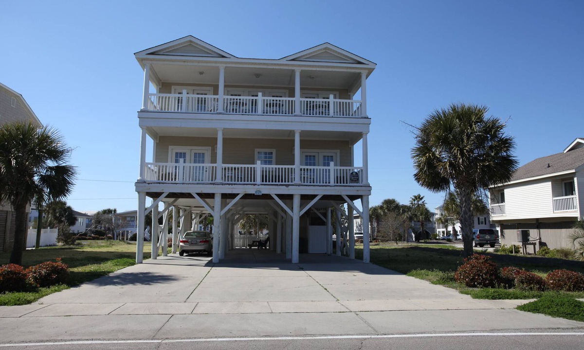 Inlet Harbour House | ROYAL PARADISE, 2ND ROW, 8 BEDROOM, 8.5 BATH, PRIVATE POOL AND HOT TUB, ELEVATOR