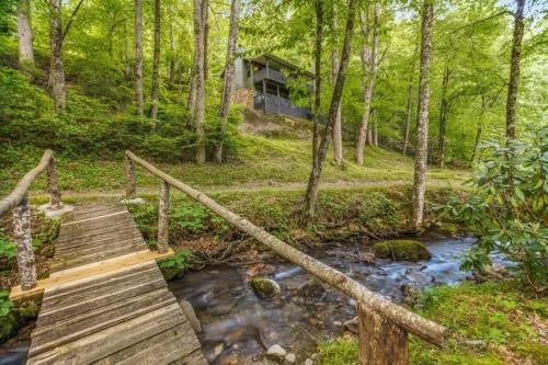 Sylva House | Rushing Creek Retreat - Serene Cabin with Great Views!