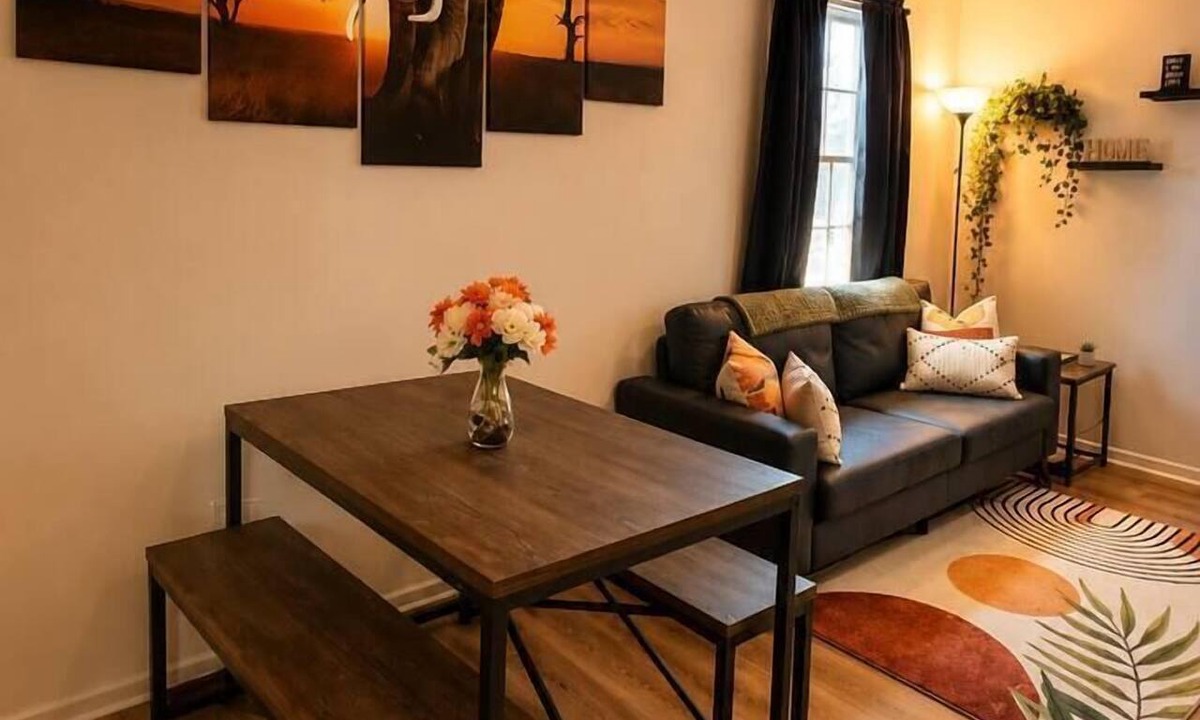 Anderson Apartment | Safari Stay |5 mins to Anmed| Elements Collection