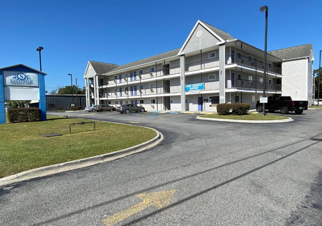 Savannah Hotel | Savannah Garden Inn
