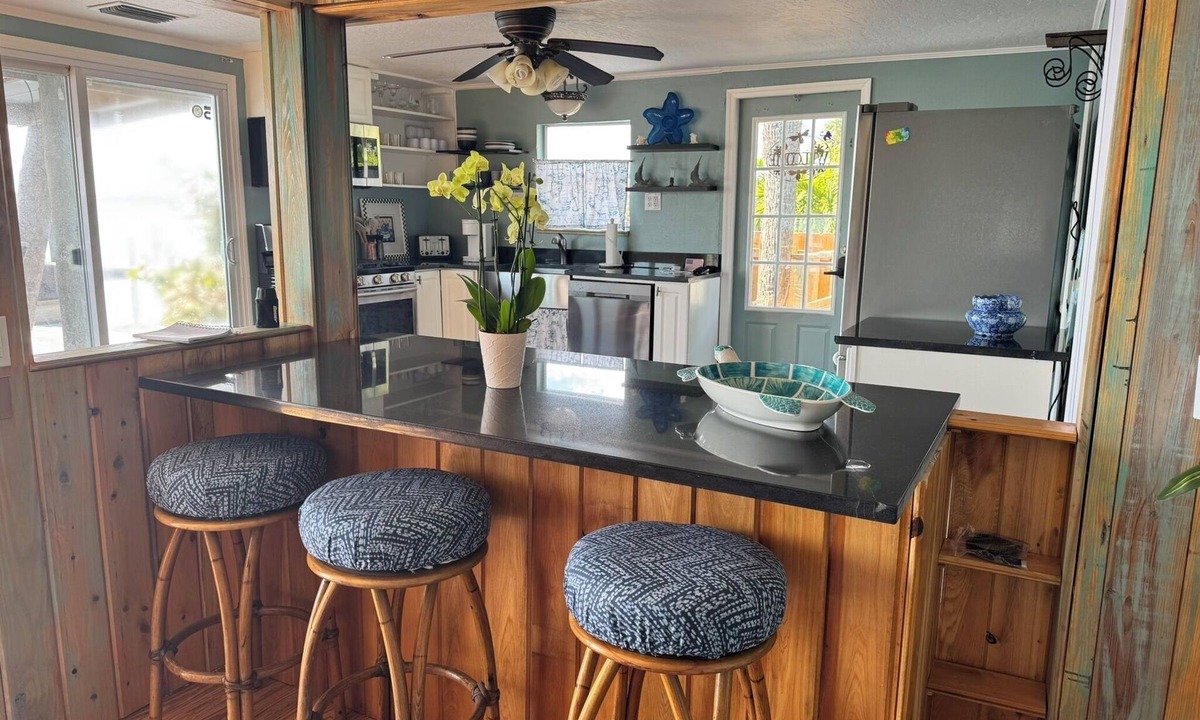 Bay Crest Villa House | Sea Glass Cottage on the river.