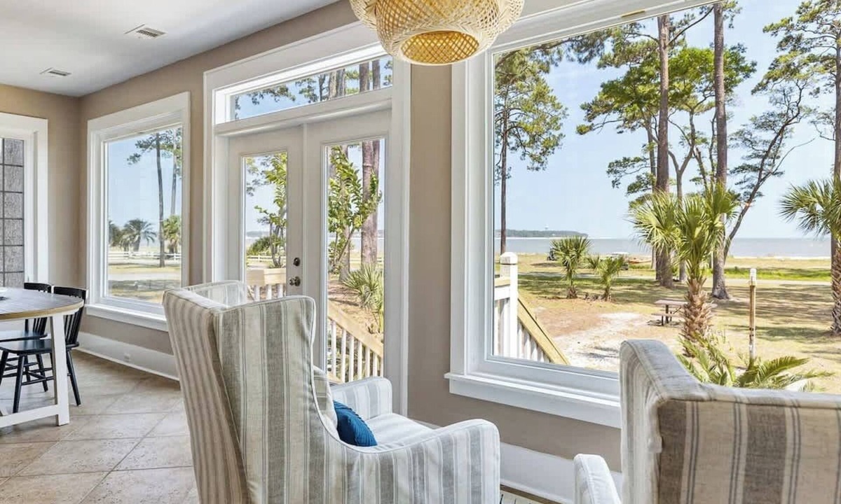 Melrose on the Beach House | Sea Horse Cottage-2BDR OF Stand-Alone w/Golf Cart