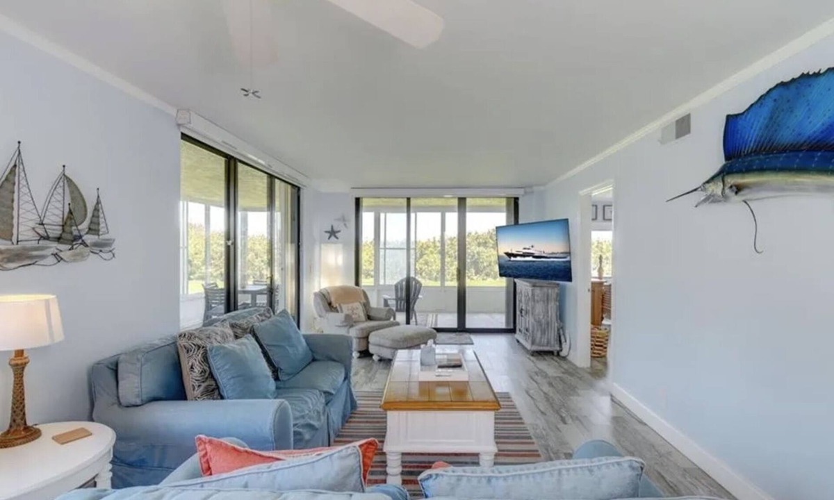 Hutchinson Island South Condo | Seaside Serenity & Luxury Living at This 2-Bedroom Condo on Hutchinson Island