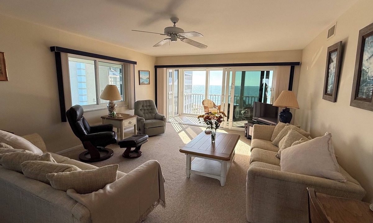 Venice Condo | Seasonal Only Furnished Top-Floor Corner Unit Bay & Ocean Views Steps to Beach