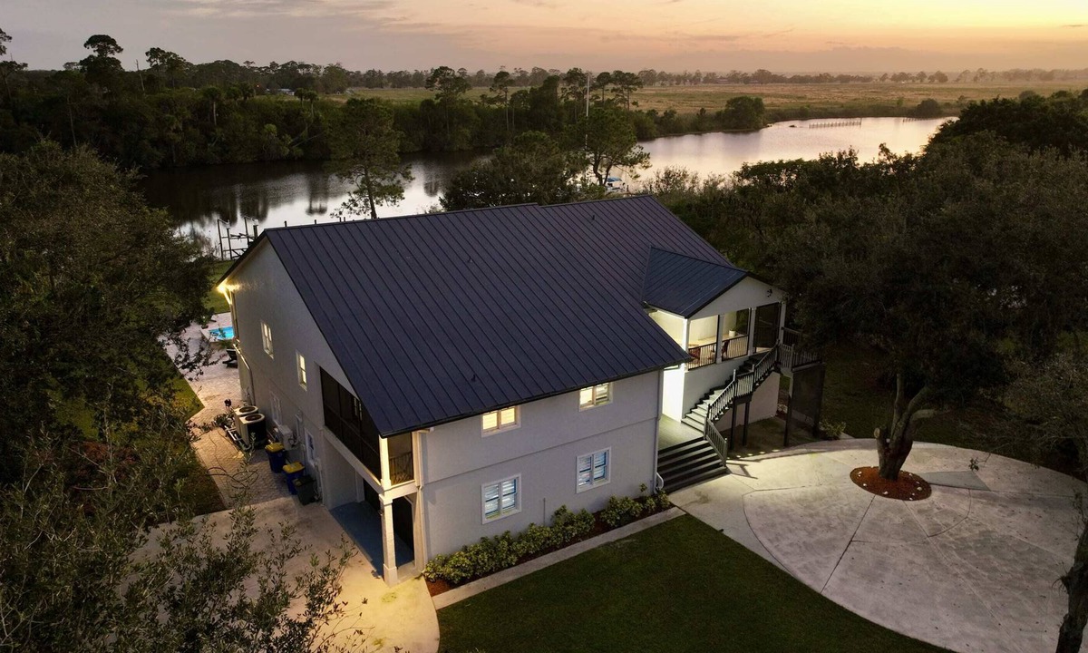 Palm City House | Secluded 3 Acres 5500 sf Waterfront|Pool|Dock|Game