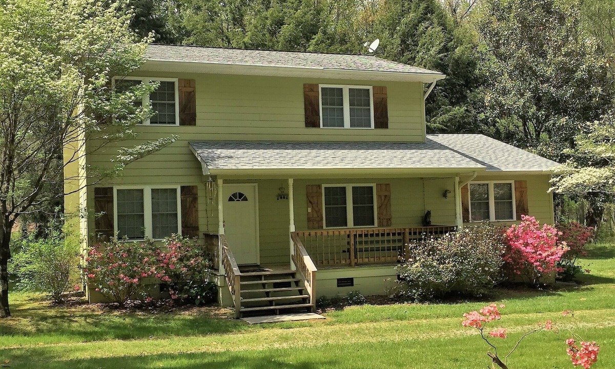 Vonore Cottage | Secluded Mountain Retreat on 200+ Acres: Private Hiking Trails & Pure Nature