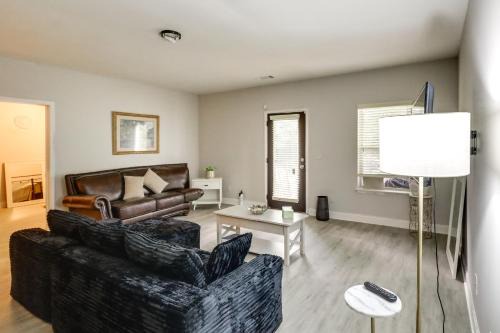 Lawrenceville Apartment | Shop, Dine & Hike: Lawrenceville Home By Parks