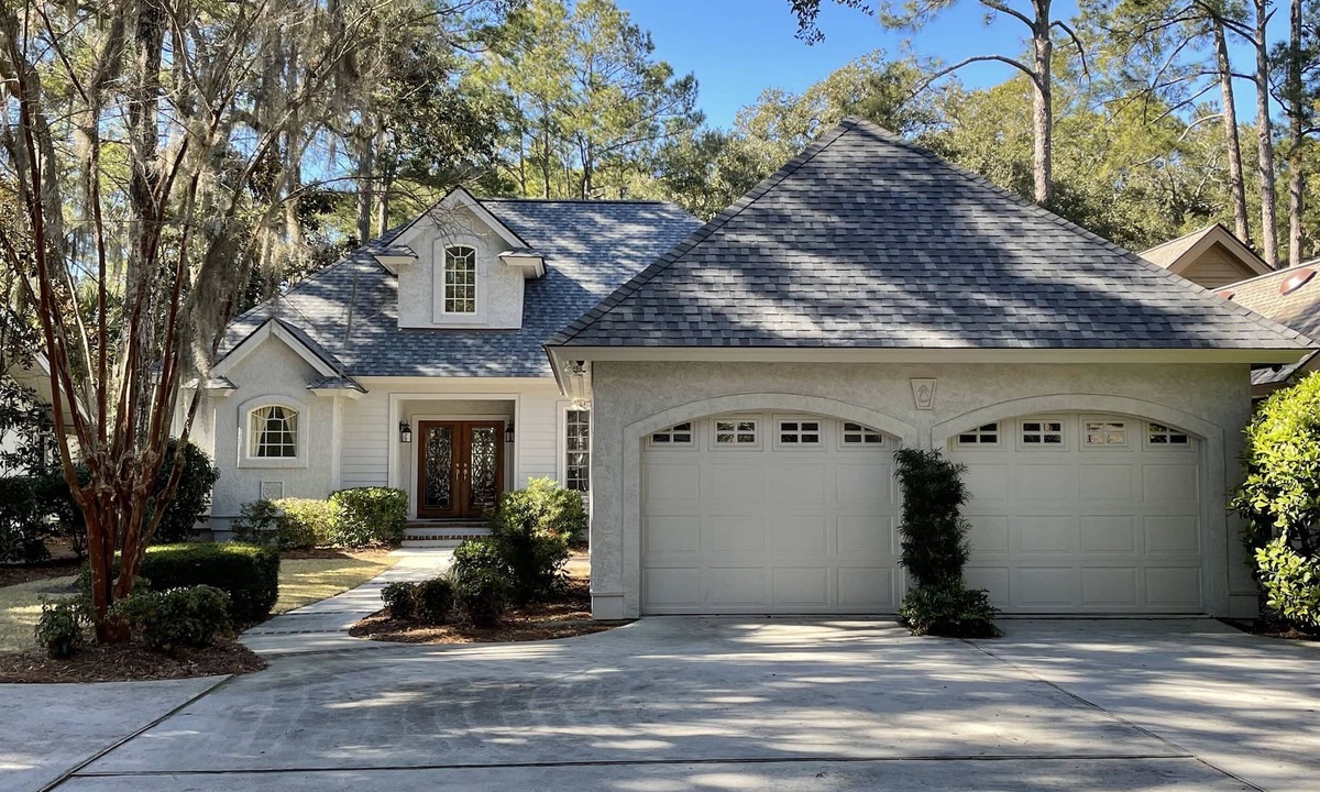 Heritage Woods House | Short walk to the beach!