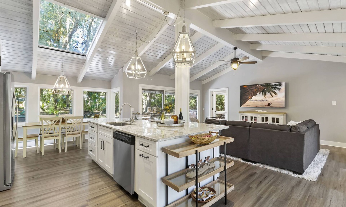 Heritage Woods House | Single level Sea Pines home with a hot tub, just a short walk to the beach!