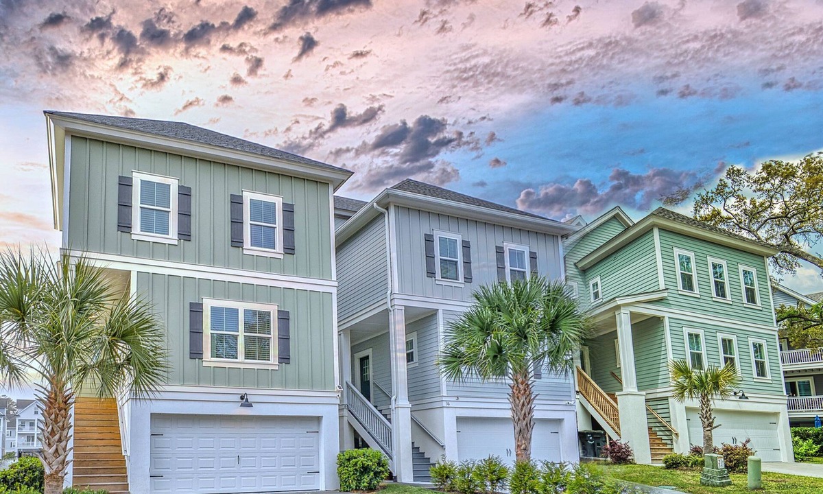 Folly Field House | Sleeps 60+ | 18-Bedroom Coastal Retreat – 3 Homes Side-by-Side | Private Pools & 3 Blocks to Beach