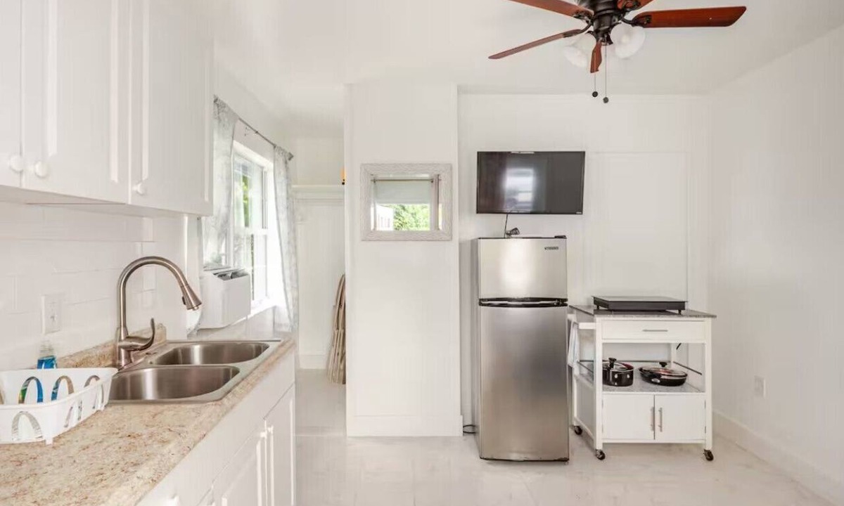 Florida Ridge Apartment | Small cozy apartment