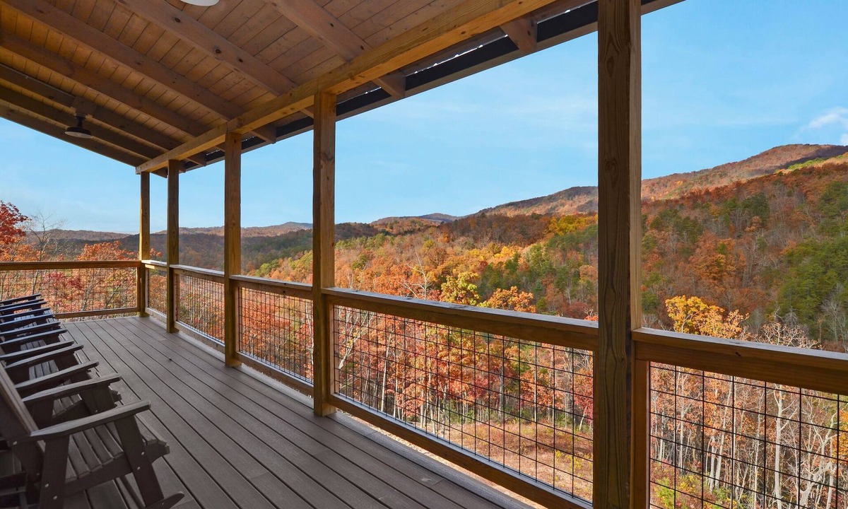 Sevierville Cabin | Smoky Mtn Masterpiece ~ Luxury 6BR w/pool, epic theater, gameroom & views!