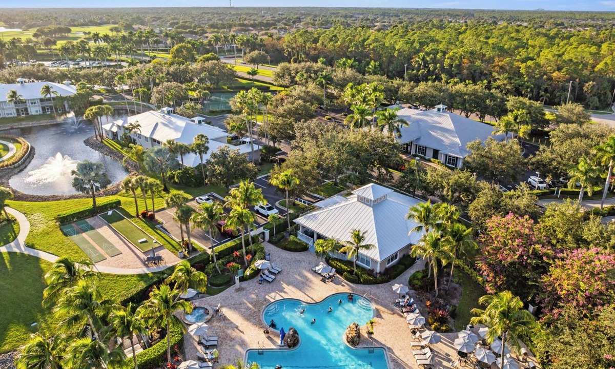 Naples Condo | Solterra Vacation Rental: Luxury 3-BR Condo with Lake & Golf Views. Access to Luxury Pool, Hot Tub, and Golf Courses at Lely Resort. Close to Naples Beaches, 5th Avenue S, and Marco Island