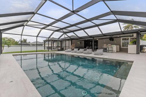 Trafalgar House | Southern Exposure Oasis
