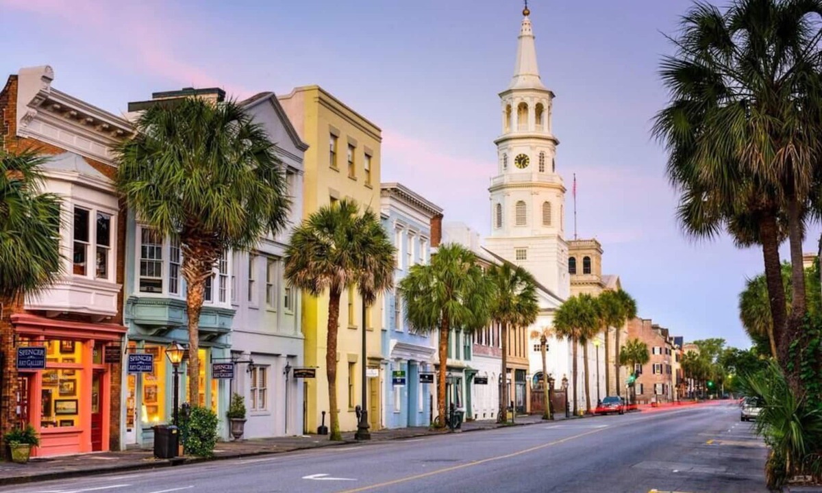 Ladson Apartment | Southern Sophistication at Hickory