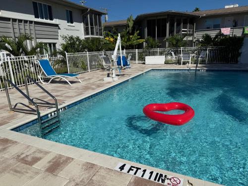 Sarasota Apartment | Southside Village Resort Apartments by Lucky Vacation Homes