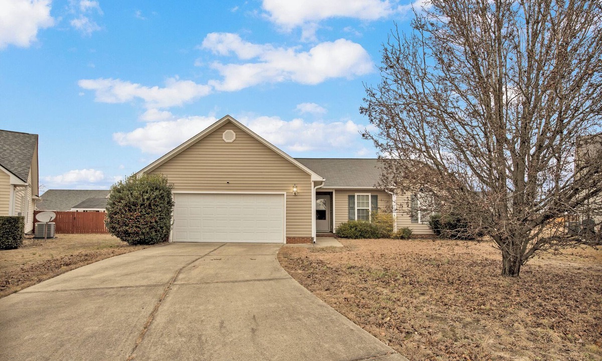 Fayetteville House | Spacious 3BR Home in Fayetteville, NC