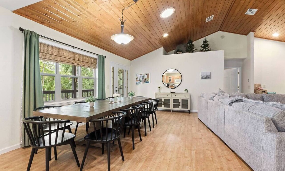 Brasstown House | Spacious 4-Bedroom Cabin with Theater, Game Room, Fireplaces & Year-Round Views