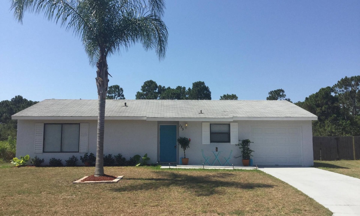 Sebastian Highlands House | Spacious Florida Home.3 Br/2 Ba.Minutes From Beaches