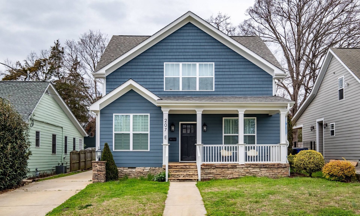 Five Points East House | Spacious Home In Five Points Close To Downtown 5 Bedroom Home by RedAwning