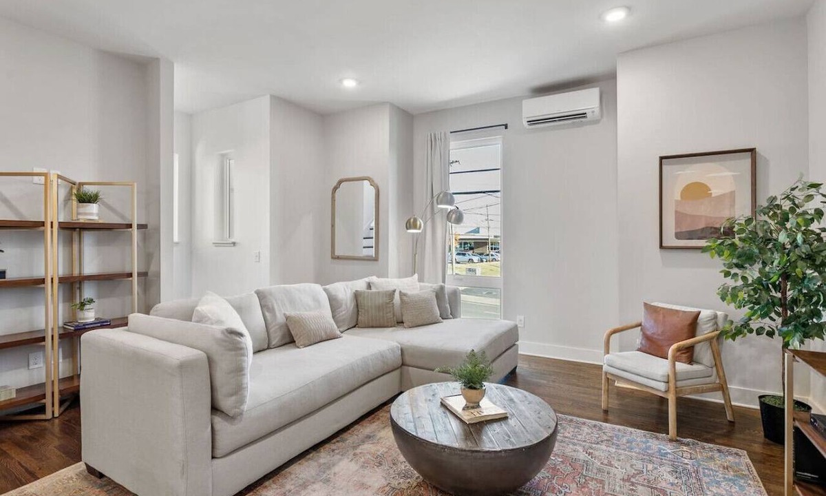 East Hill Villa | Spacious home near East Nashville with rooftop and views
