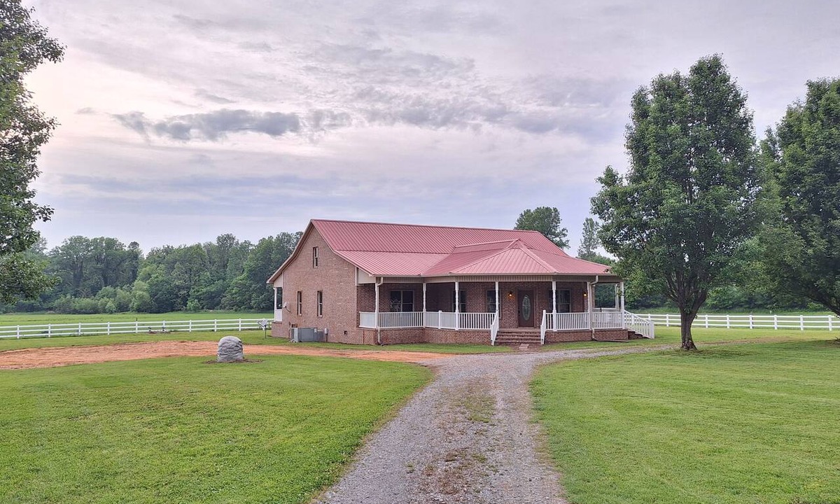 Wynnburg House | Spacious, secluded 4-bedroom house, just minutes from Reelfoot Lake State Park