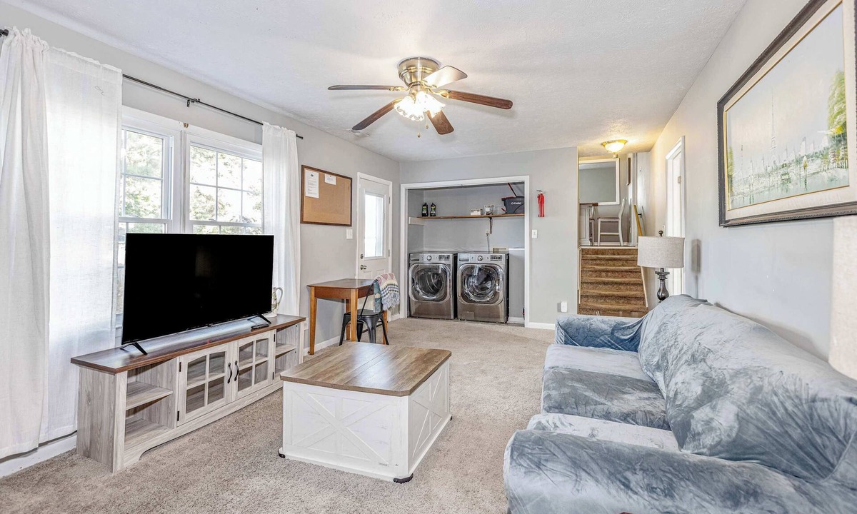 Fayetteville House | Spacious Split Level 4BR Home Near Fort Bragg