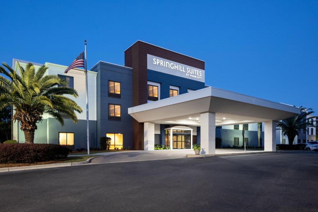 Savannah Hotel | SpringHill Suites by Marriott Savannah I-95 South