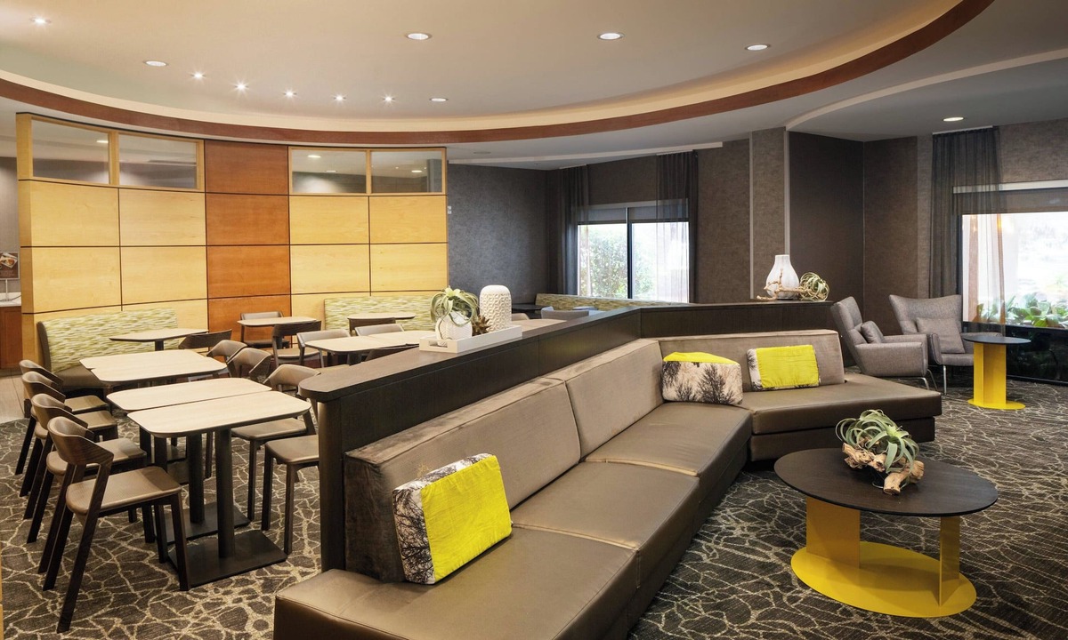 Savannah Hotel | SpringHill Suites by Marriott Savannah I-95