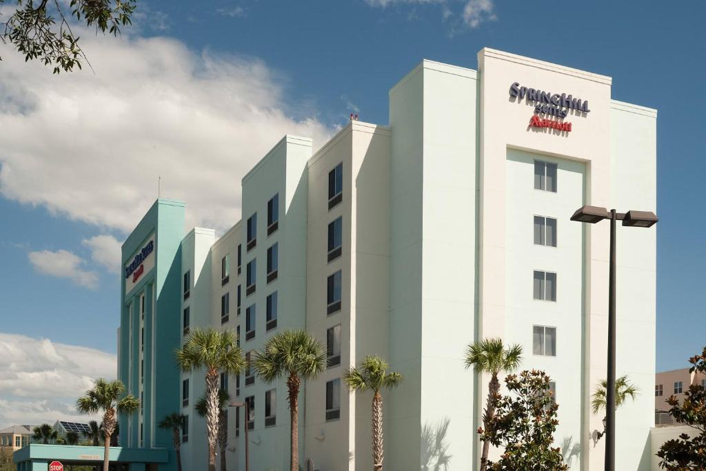 Airport North Hotel | SpringHill Suites Orlando Airport